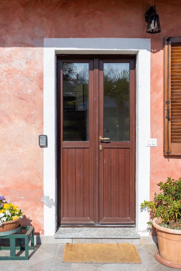 La Cascina Dei Ciliegi Apartment Arona Bagian luar foto